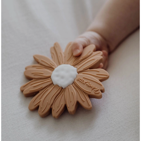 silicone teether | clay daisy