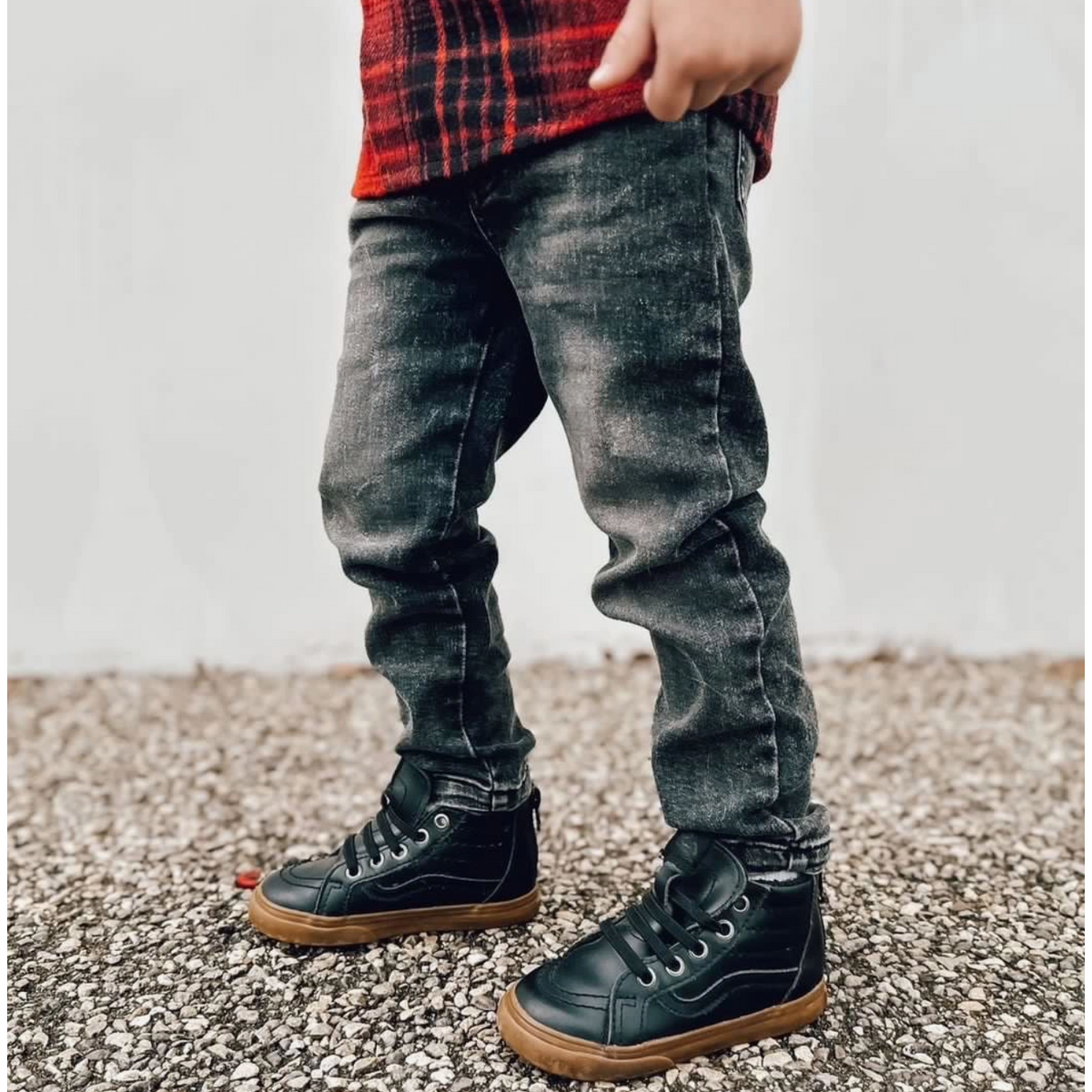 stretch denim | faded black