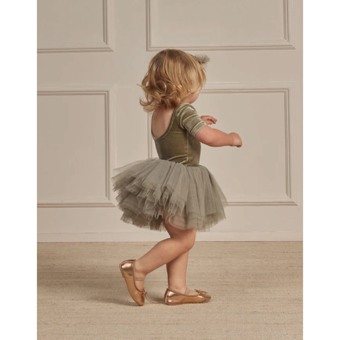 thea tutu || pine