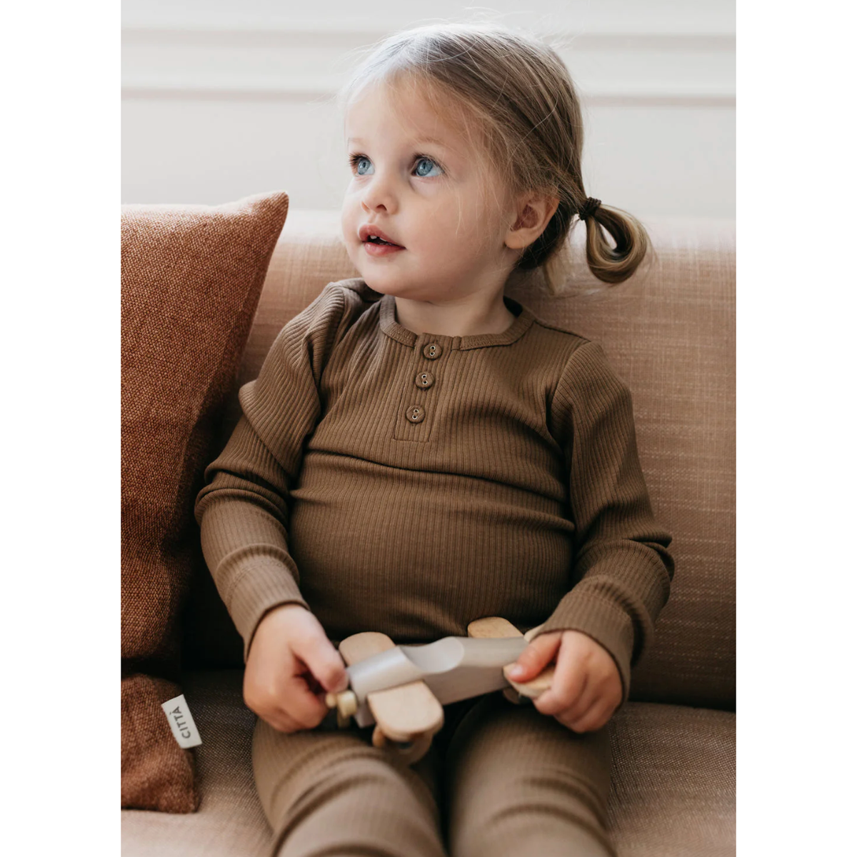 organic cotton modal legging | creme caramel