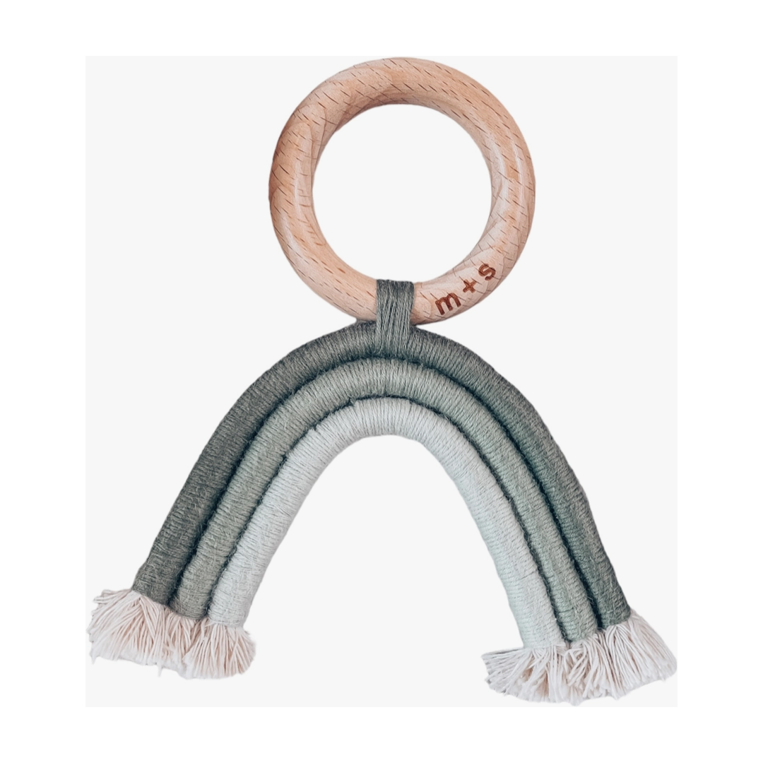 organic cotton rainbow teether | olive