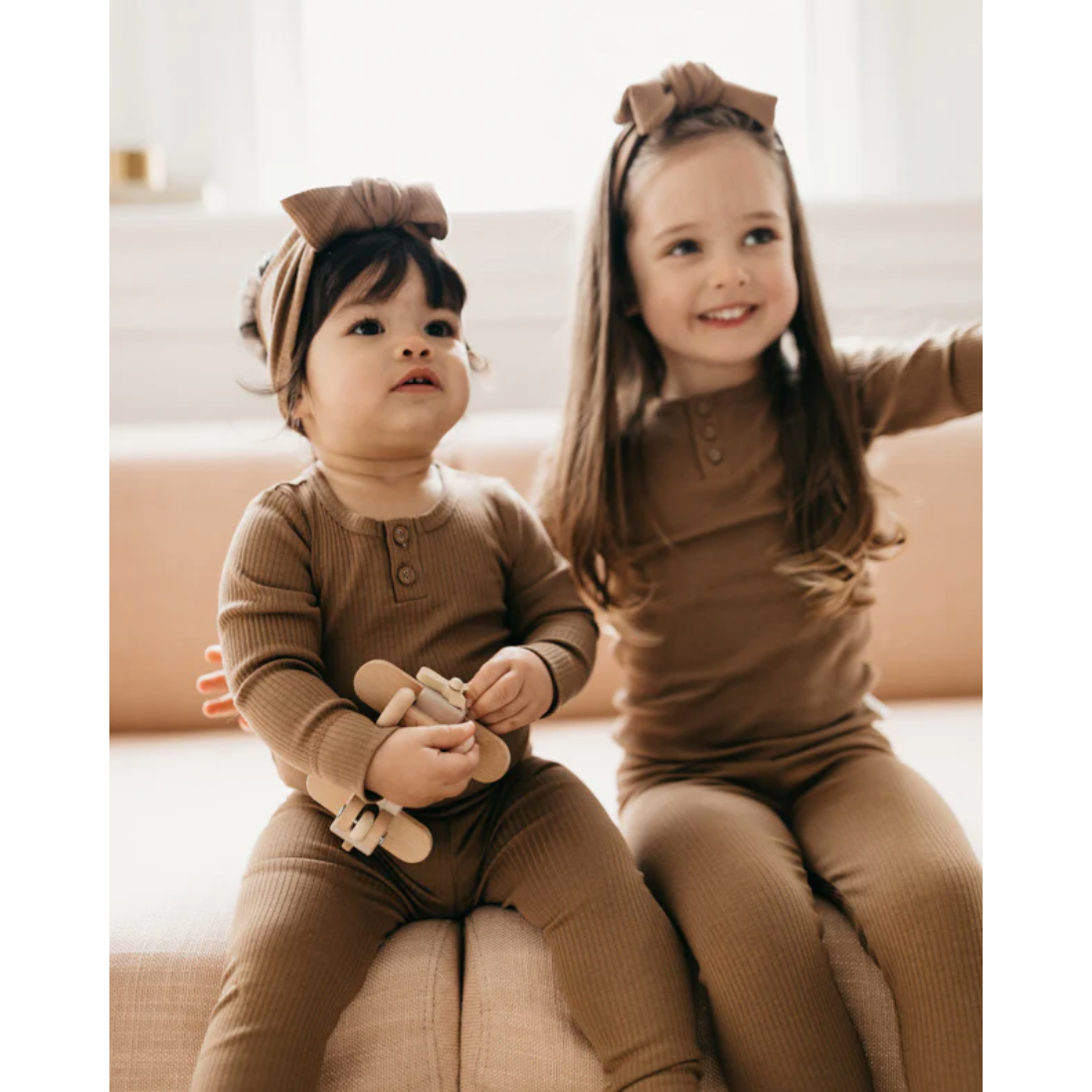 organic cotton modal henley | creme caramel