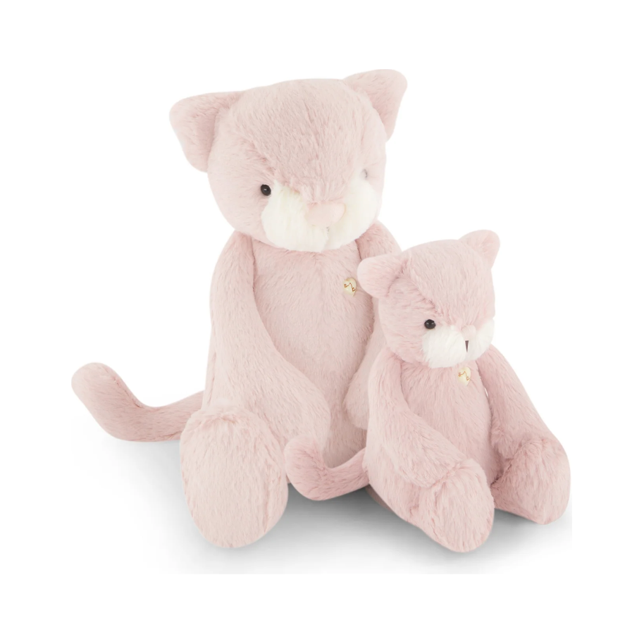 snuggle bunny | elsie the kitty in blush