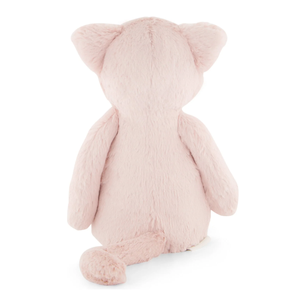 snuggle bunny | elsie the kitty in blush