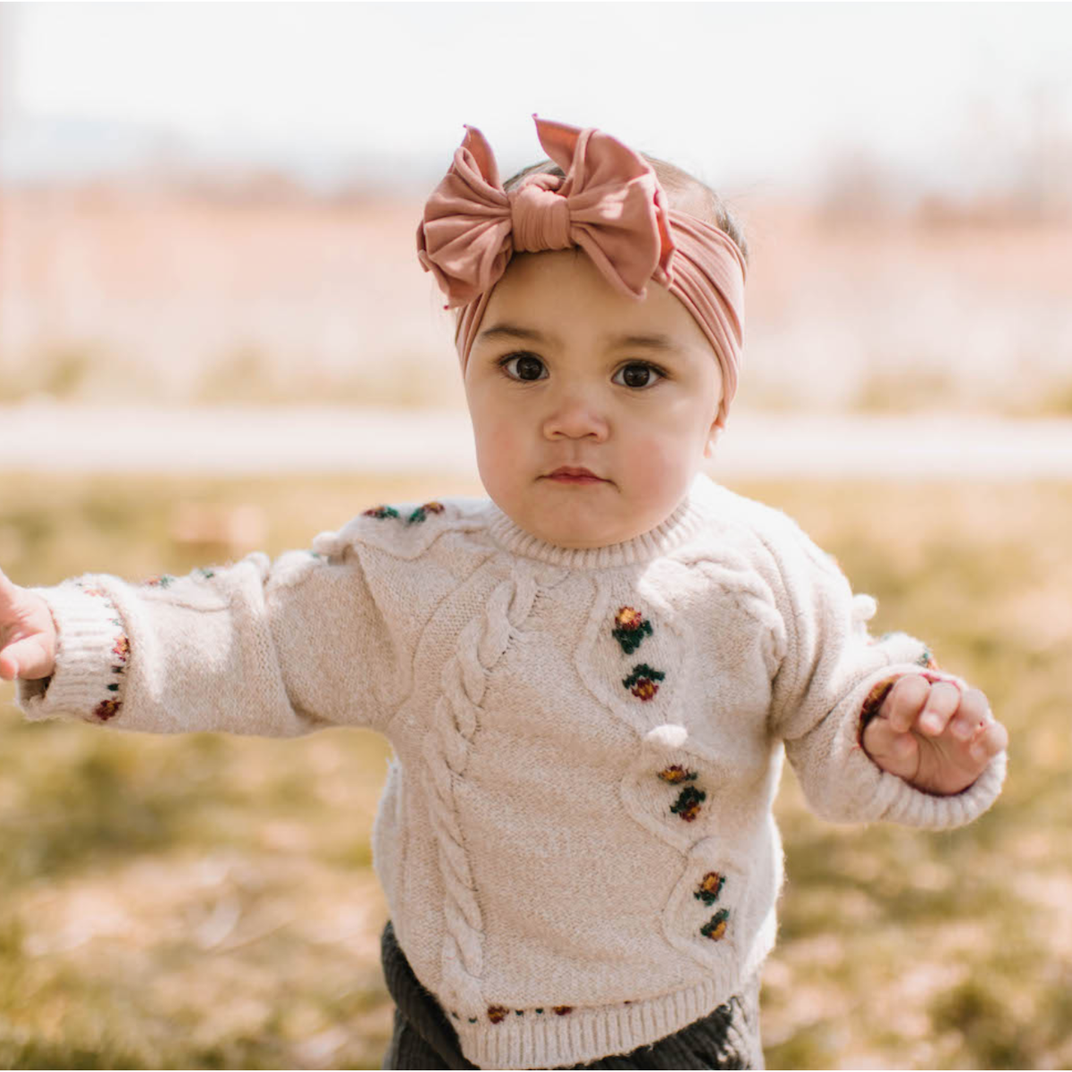 fab-bow-lous bow headband | putty
