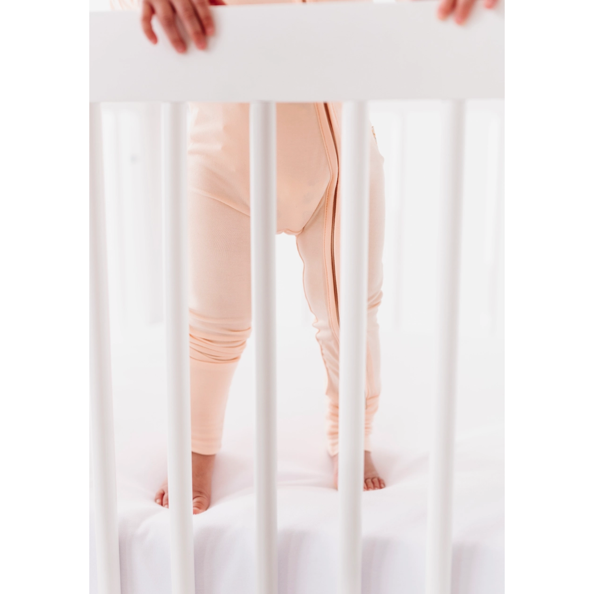 bamboo zippy romper | peach