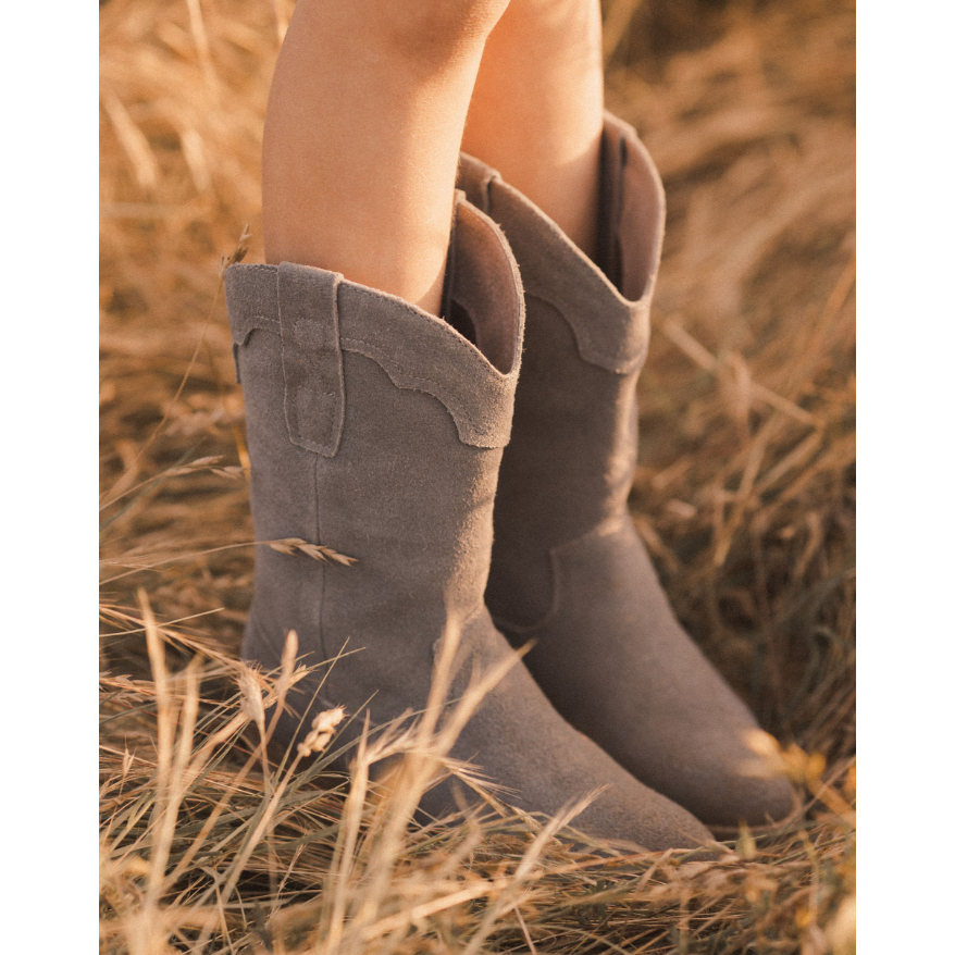 western boot || dusty blue