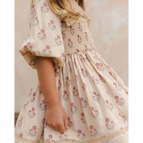 elodie dress || fleur bouquet