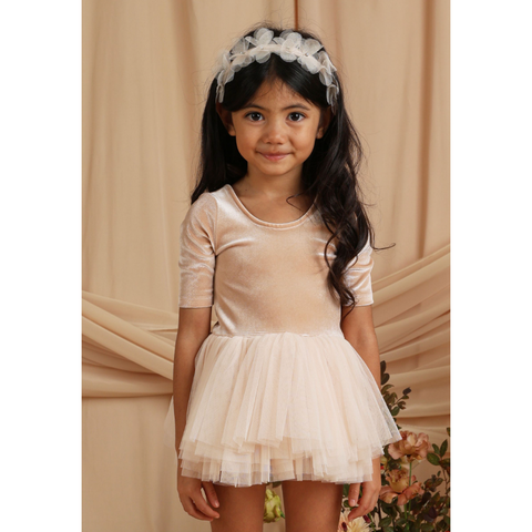 thea tutu || antique