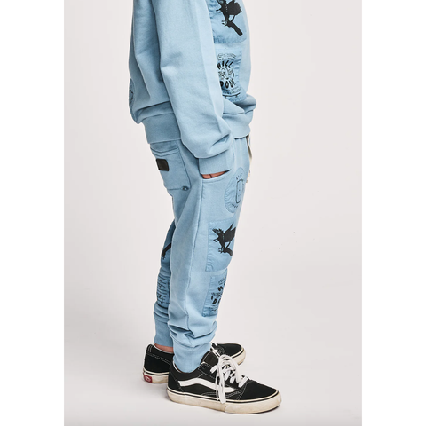 patches crew + patch it pant | washed blue