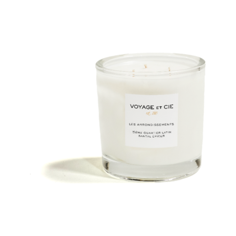 les arrondissements santal epicer 3 wick candle, elementaire | 5 in