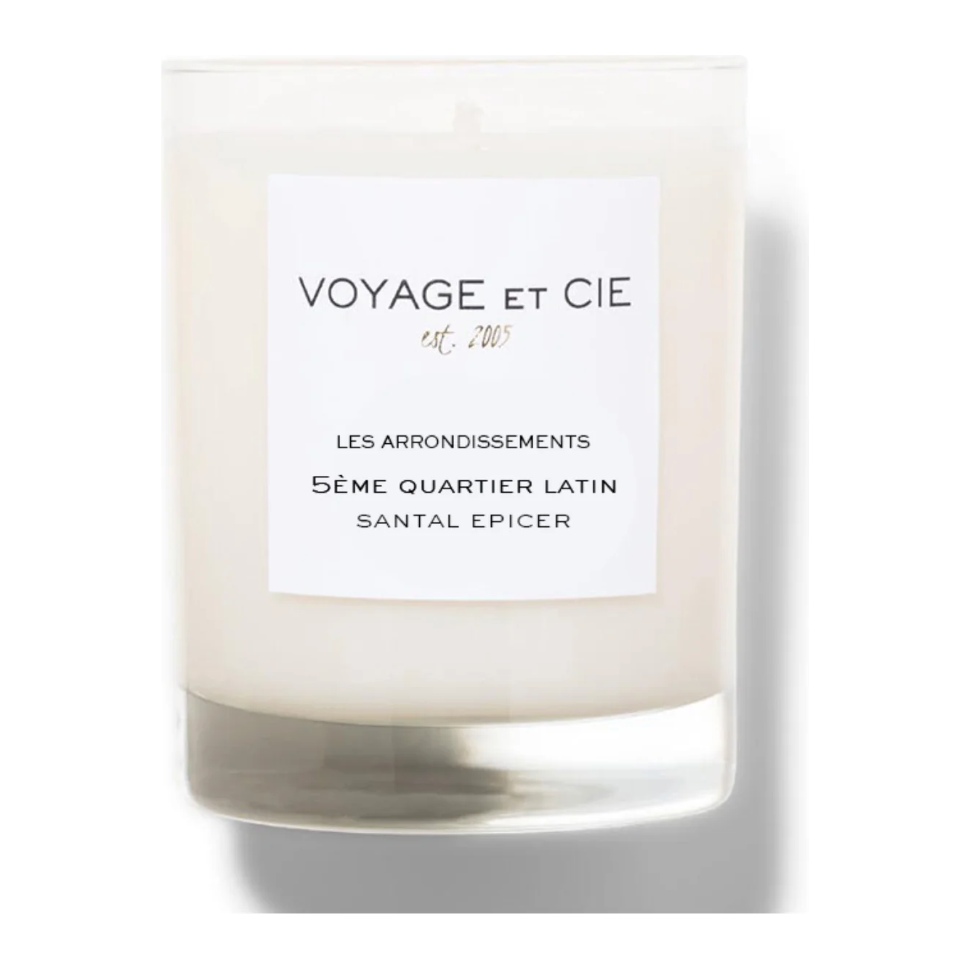 les arrondissements santal epicer scent signature candle