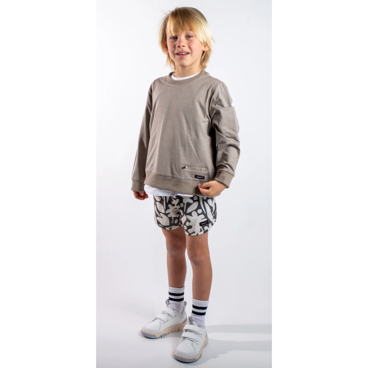 runner shorts || Black Forest