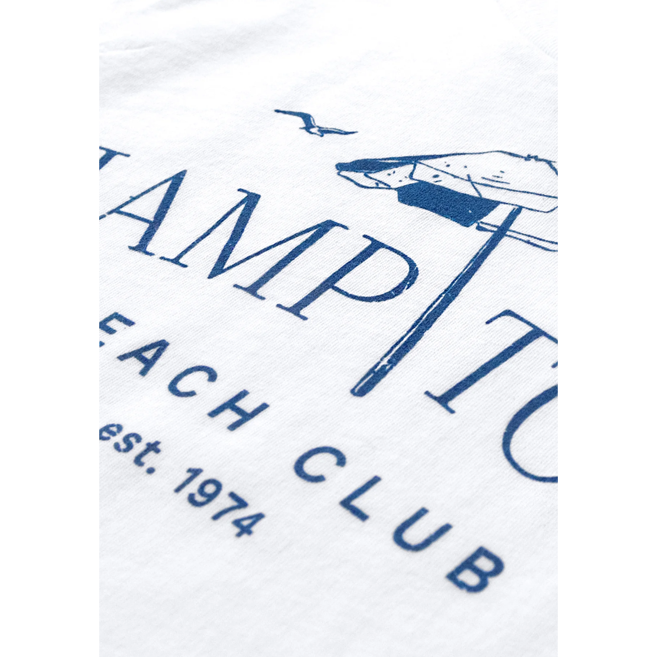 hamptons beach club tee