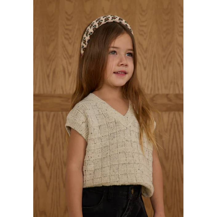 sweater vest | oatmeal speckle