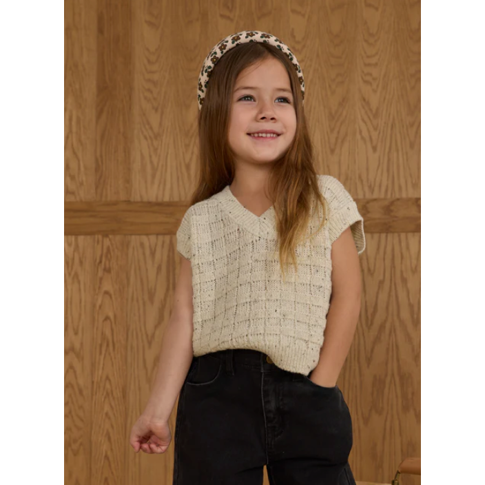 sweater vest | oatmeal speckle