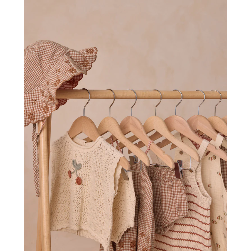 scallop knit baby set || cherry