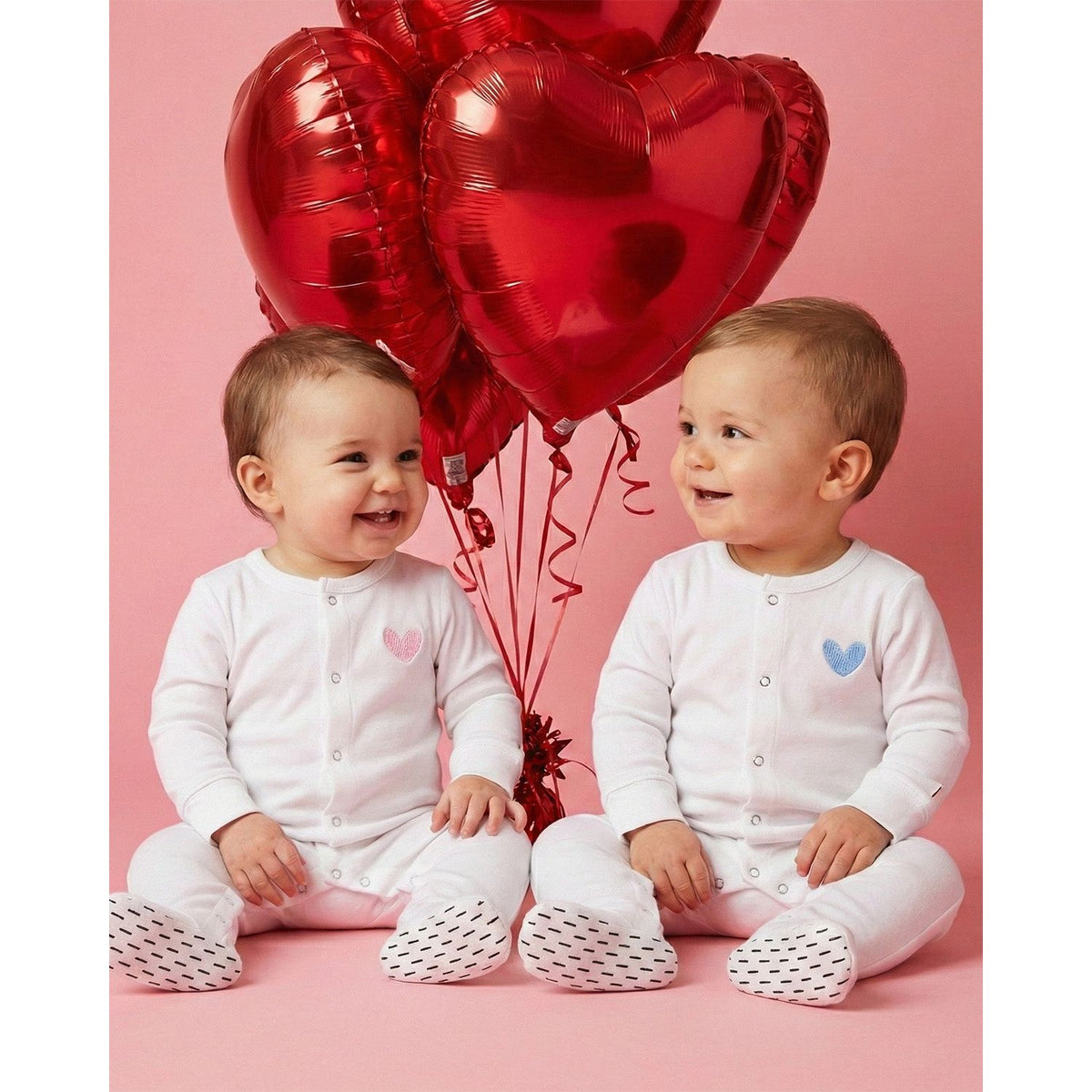 The Organic Snap Footie [White with Pink Heart]