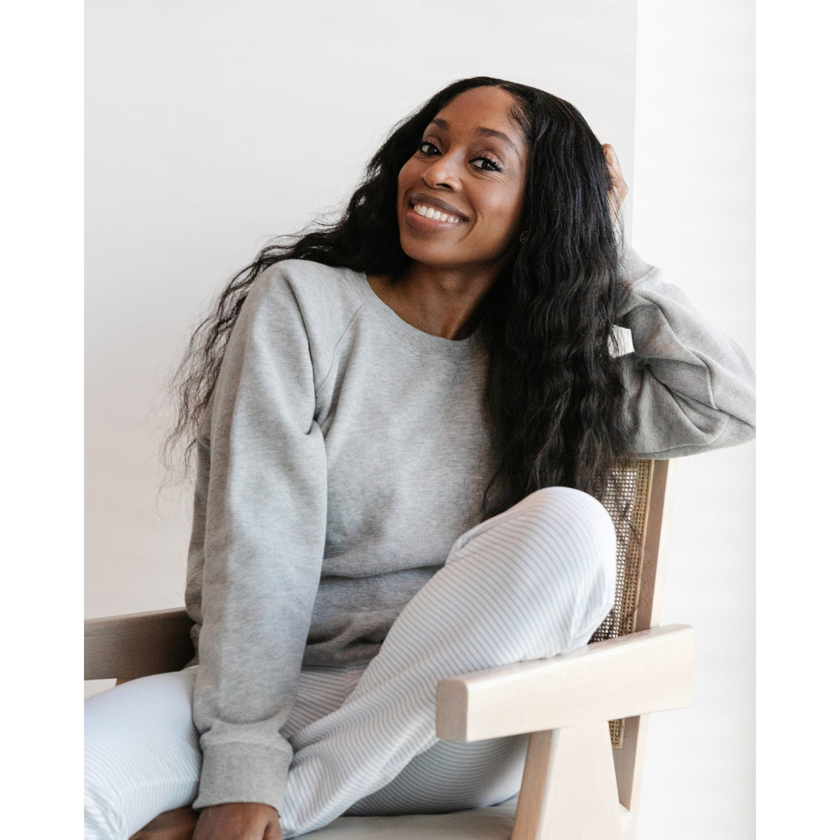 Women's Organic Pullover Sweatshirt [Light Heather Grey]