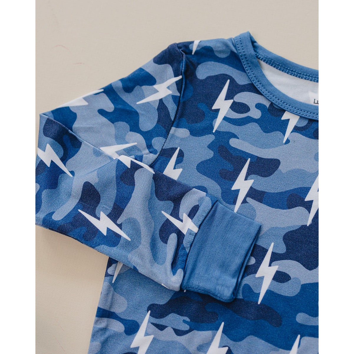 Bamboo Two Piece Set | Blue Camo Bolts