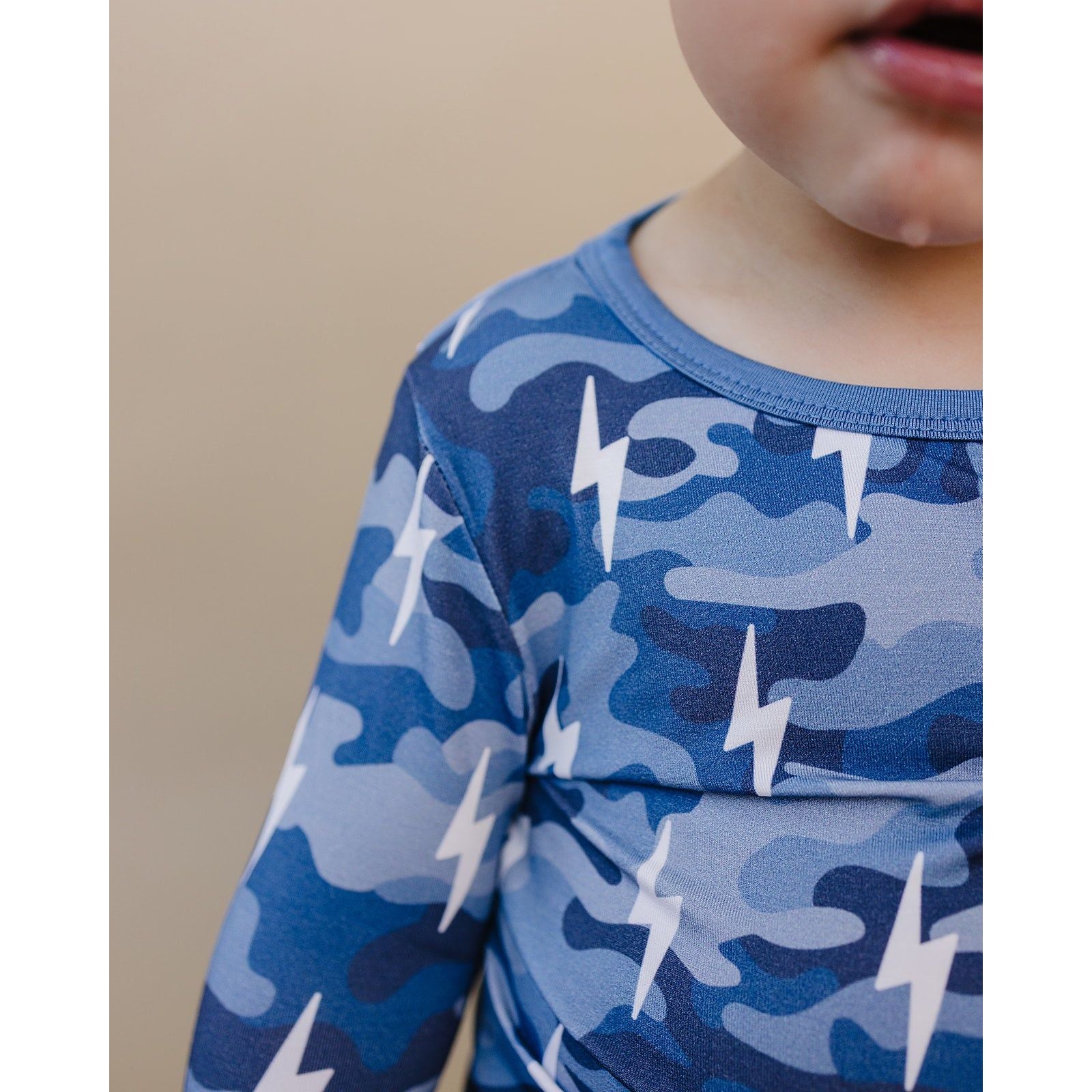 Bamboo Two Piece Set | Blue Camo Bolts
