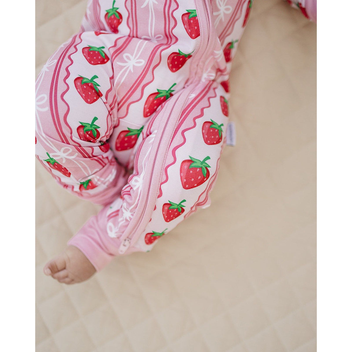 Bamboo Zip Romper | Strawberry
