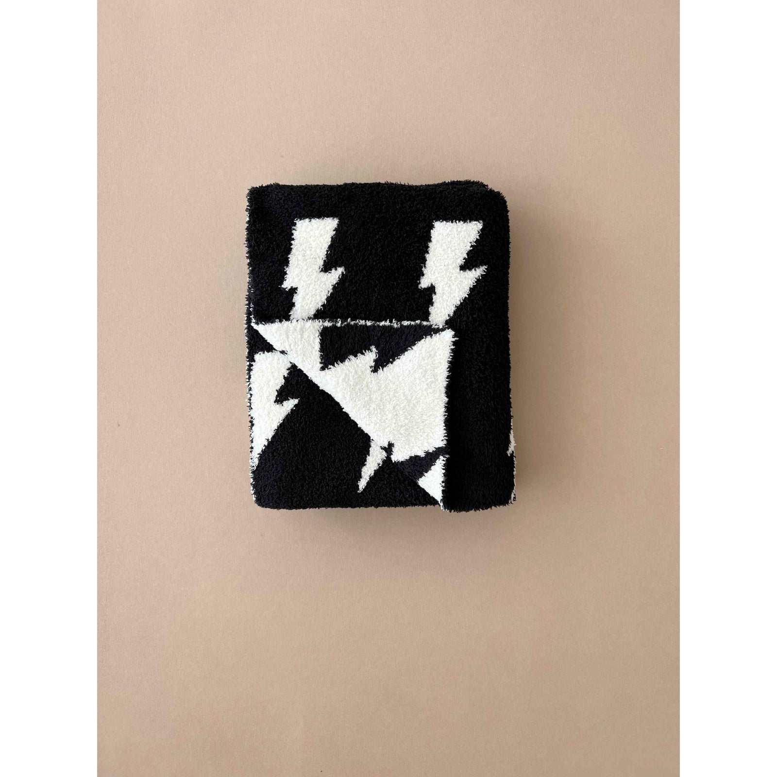 Lightning Bolt Fuzzy Blanket | Black