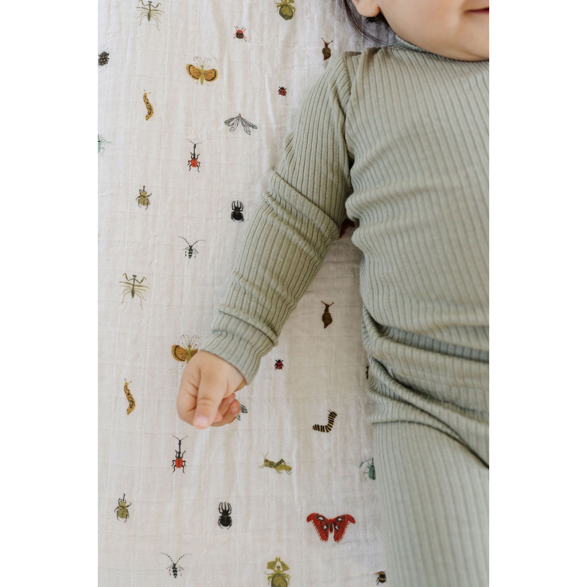 Cutie Crawlies Crib Sheet