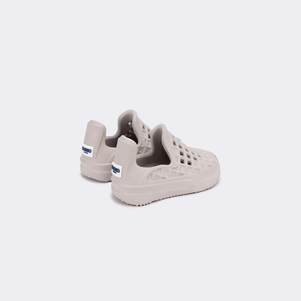 scenario kids slip ons | coffee