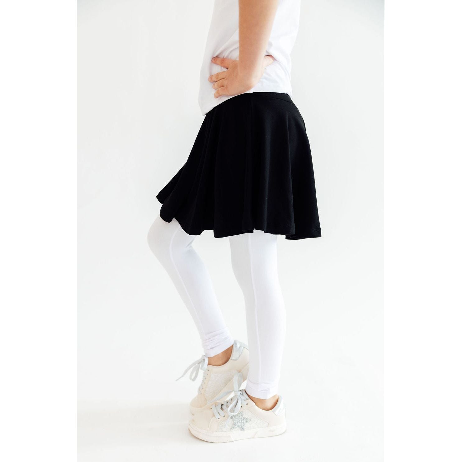 Black & White Twirl Skegging