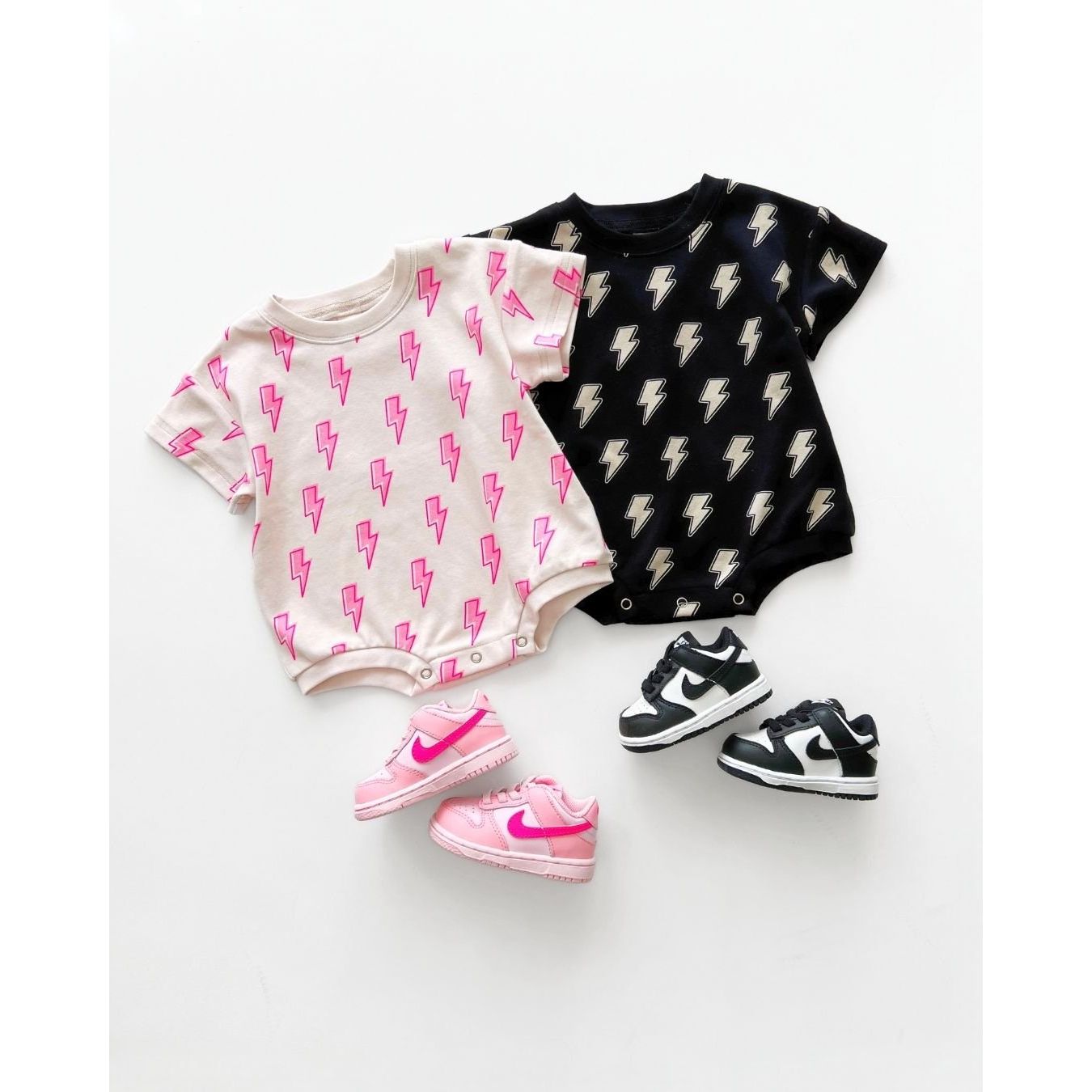 Short Sleeve Bubble Romper | Black Bolts