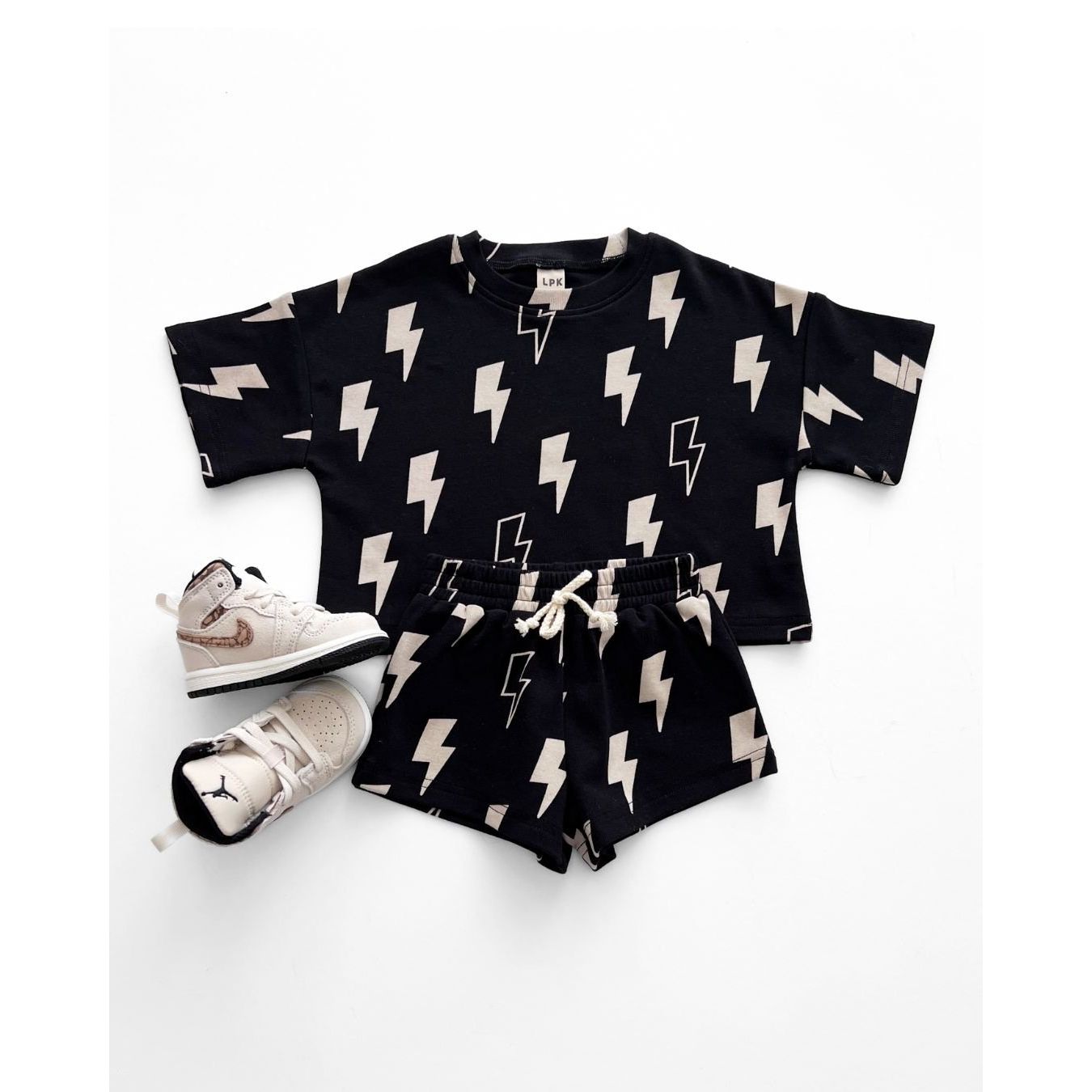 Shorts Set | Black Bolts