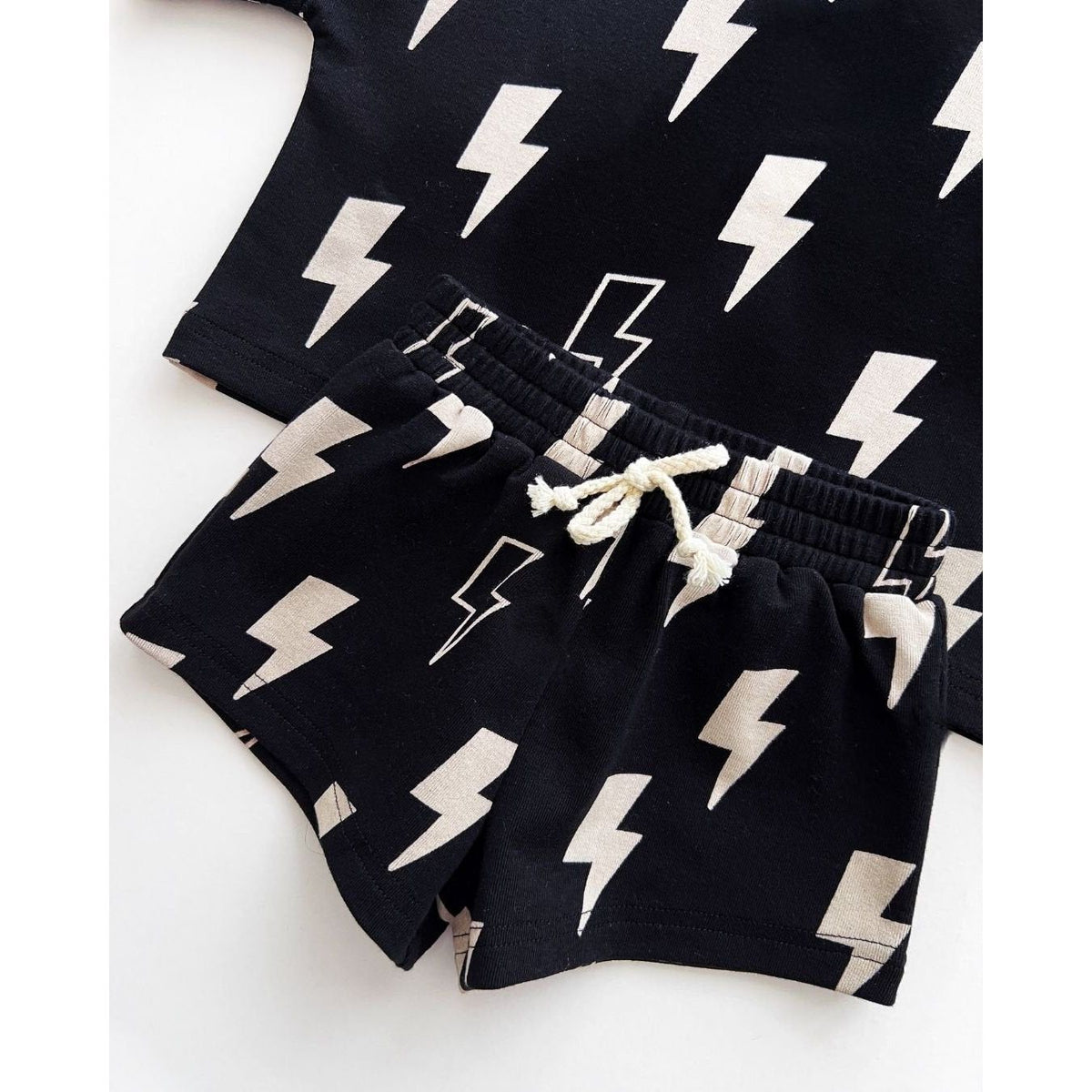Shorts Set | Black Bolts