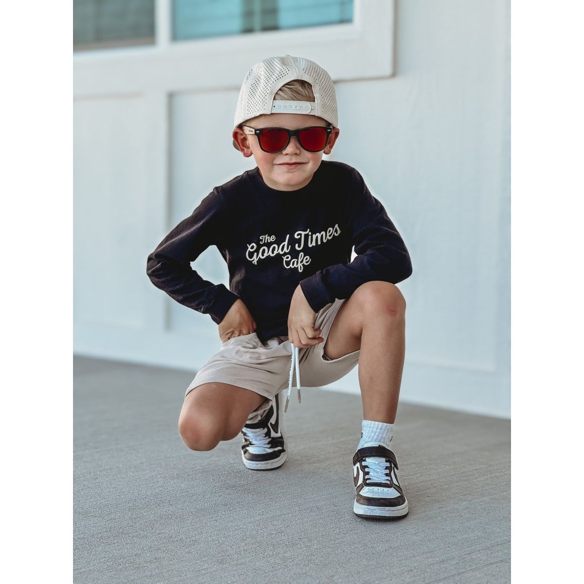 THE GOOD TIMES CAFE LONG SLEEVE - SOLID BLACK