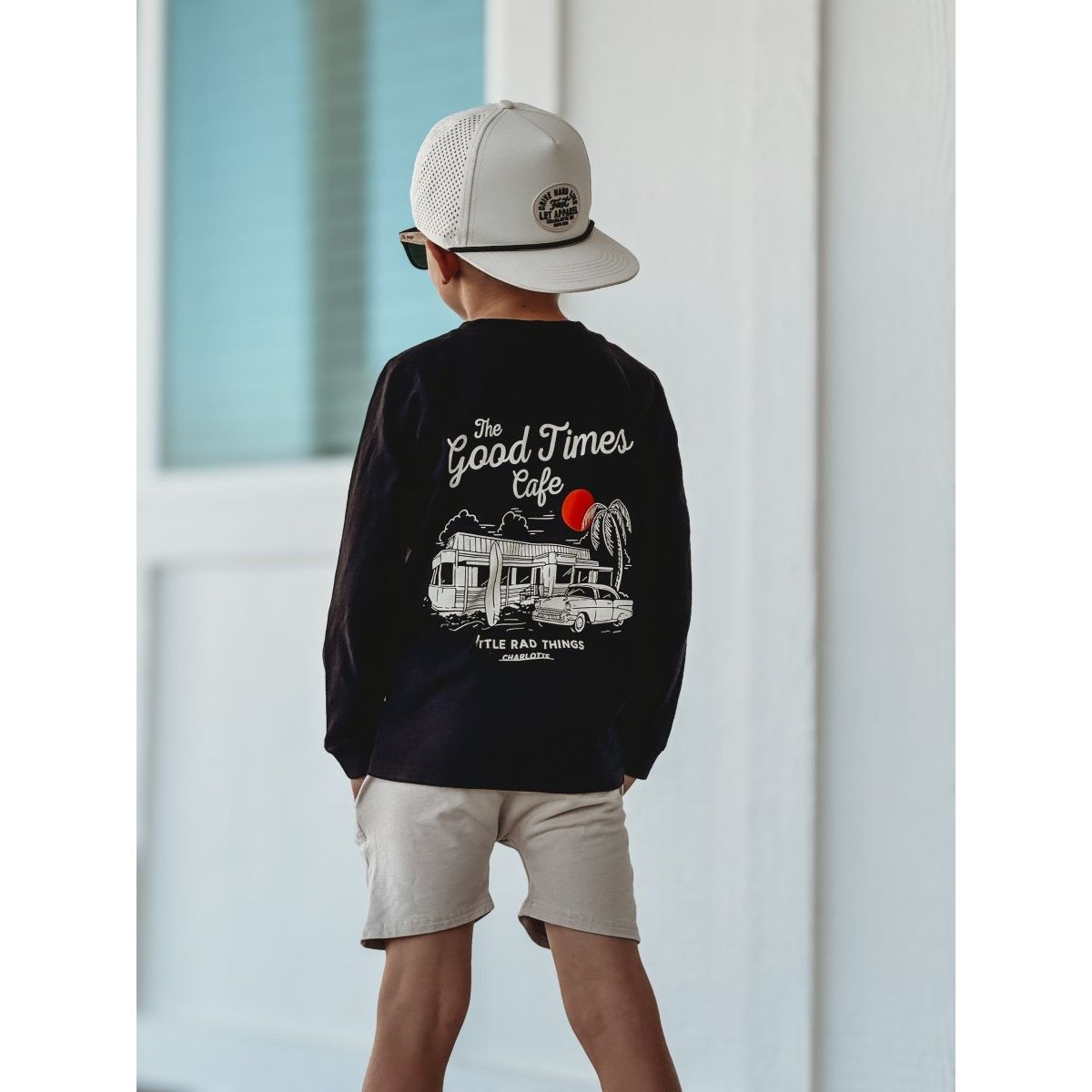 THE GOOD TIMES CAFE LONG SLEEVE - SOLID BLACK