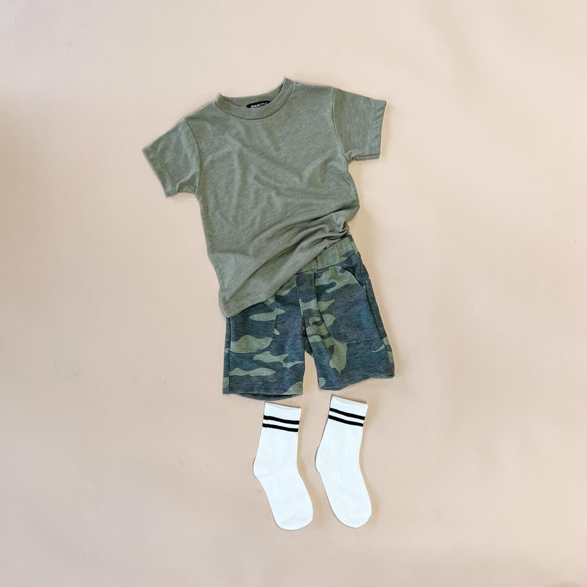 basic tee in olive