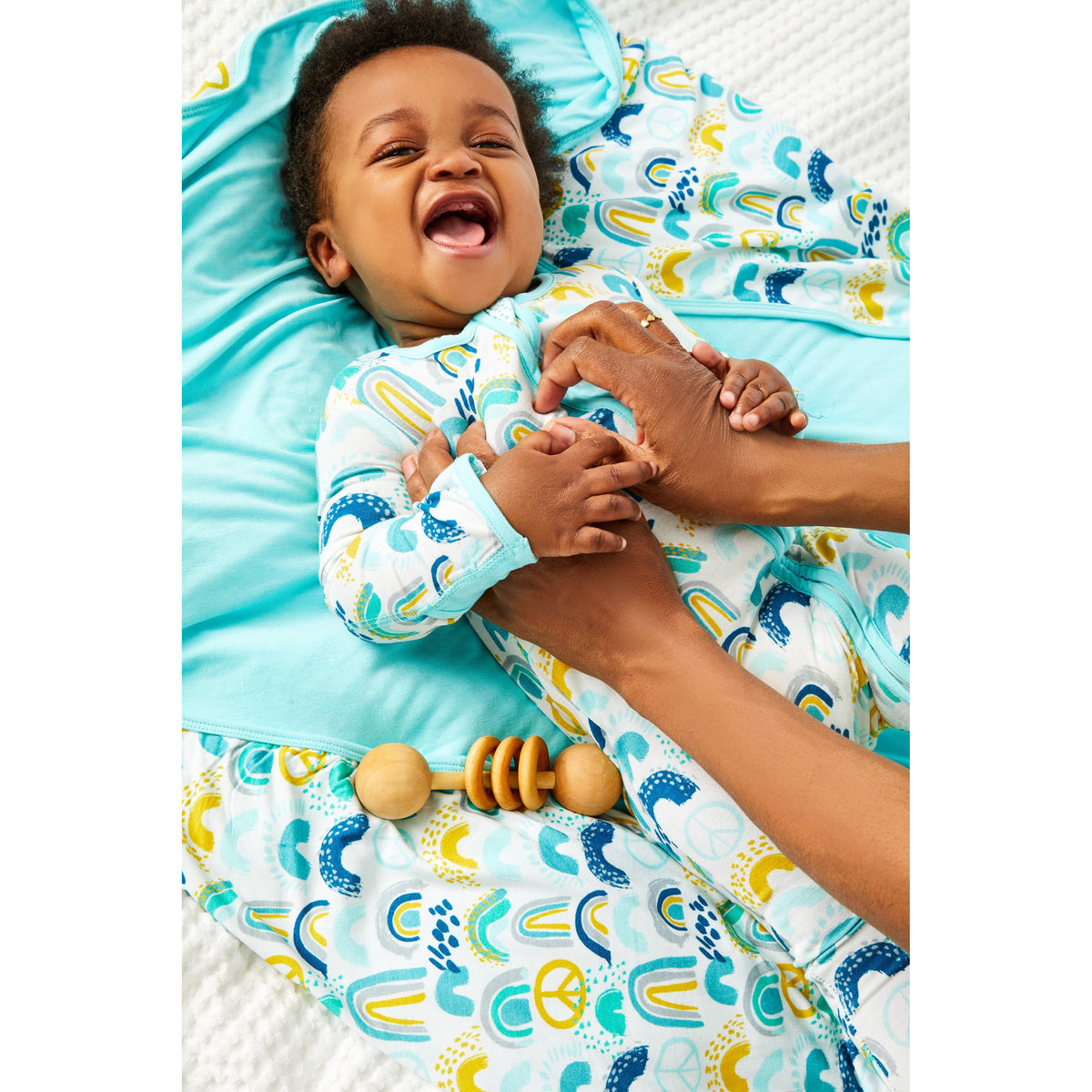 Stretchy Oversized Blanket - Rainbows Blue
