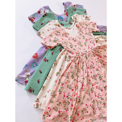 classic short sleeve twirl dress in mint floral