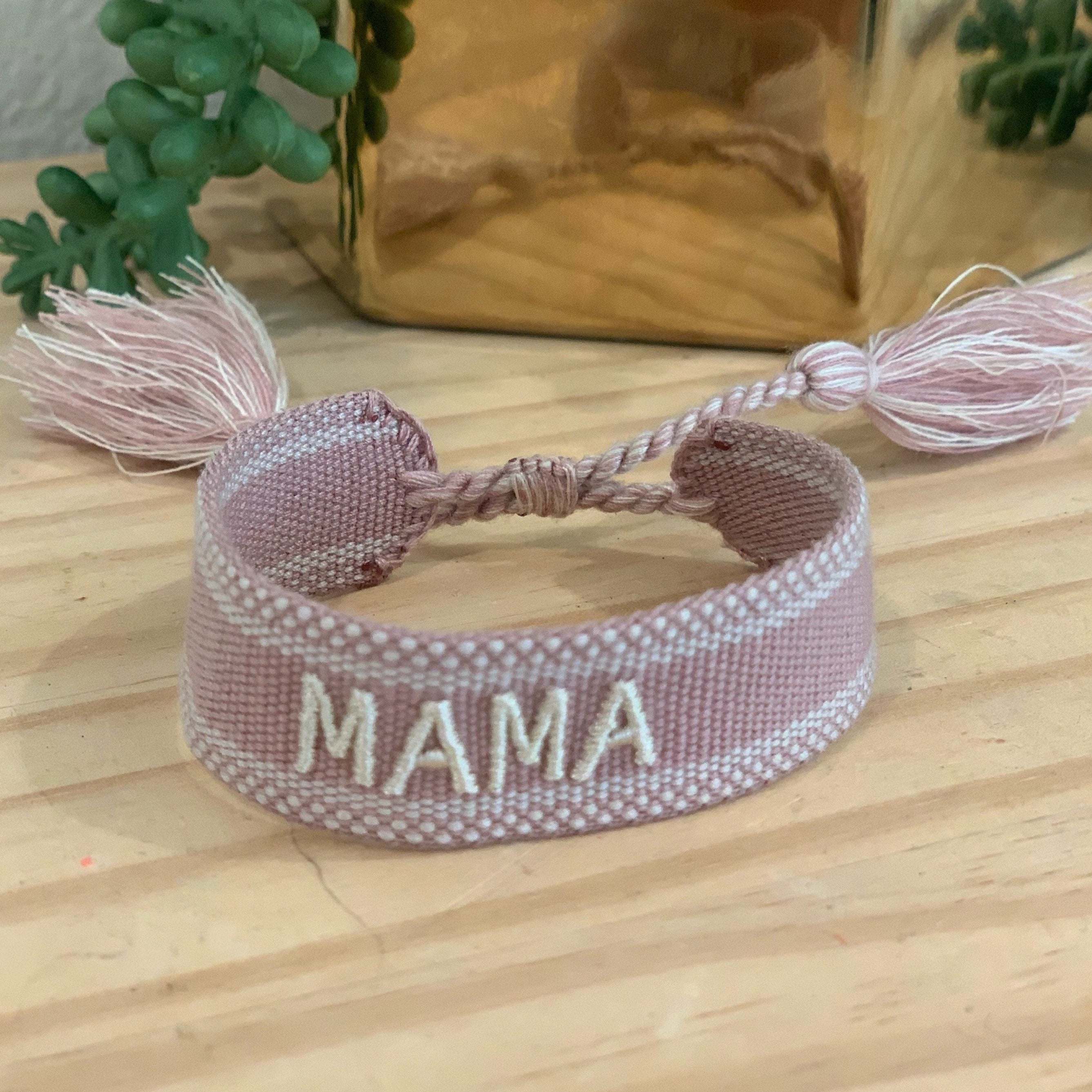 MAMA embroidered friendship bracelet in mauve