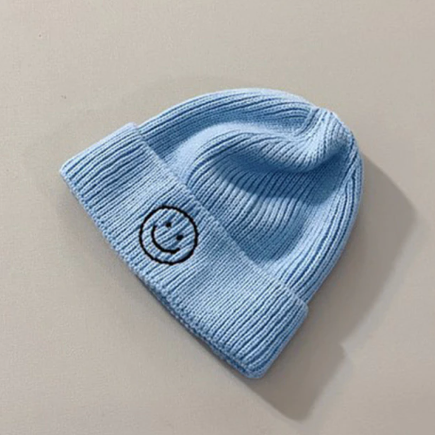 smiley beanie in blue