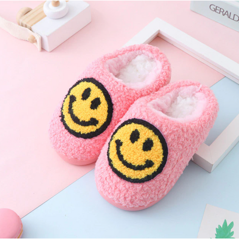 PREORDER kids smiley slippers in pink