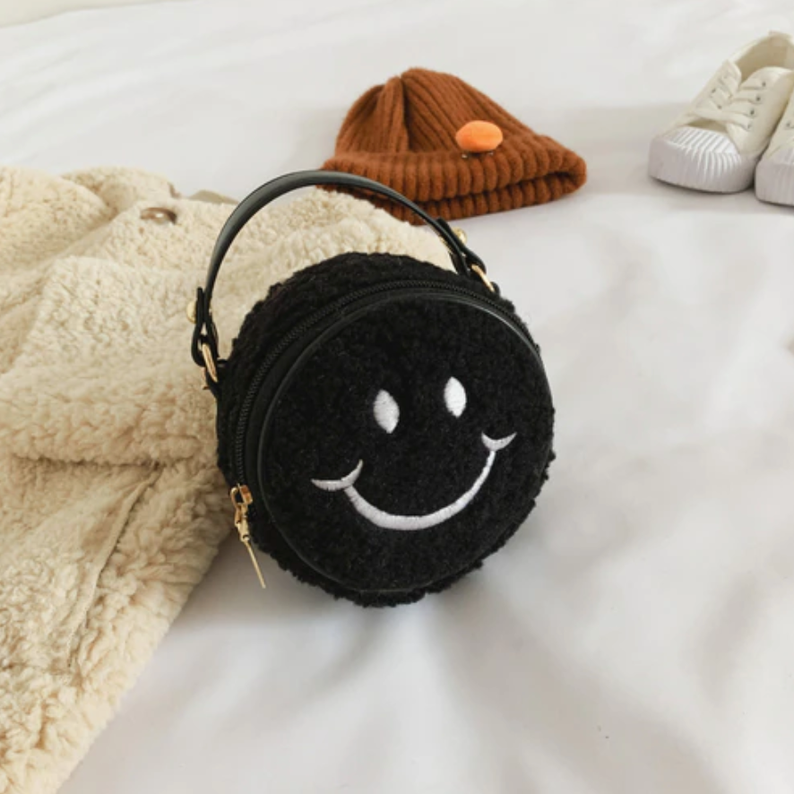smiley sherpa bag in black