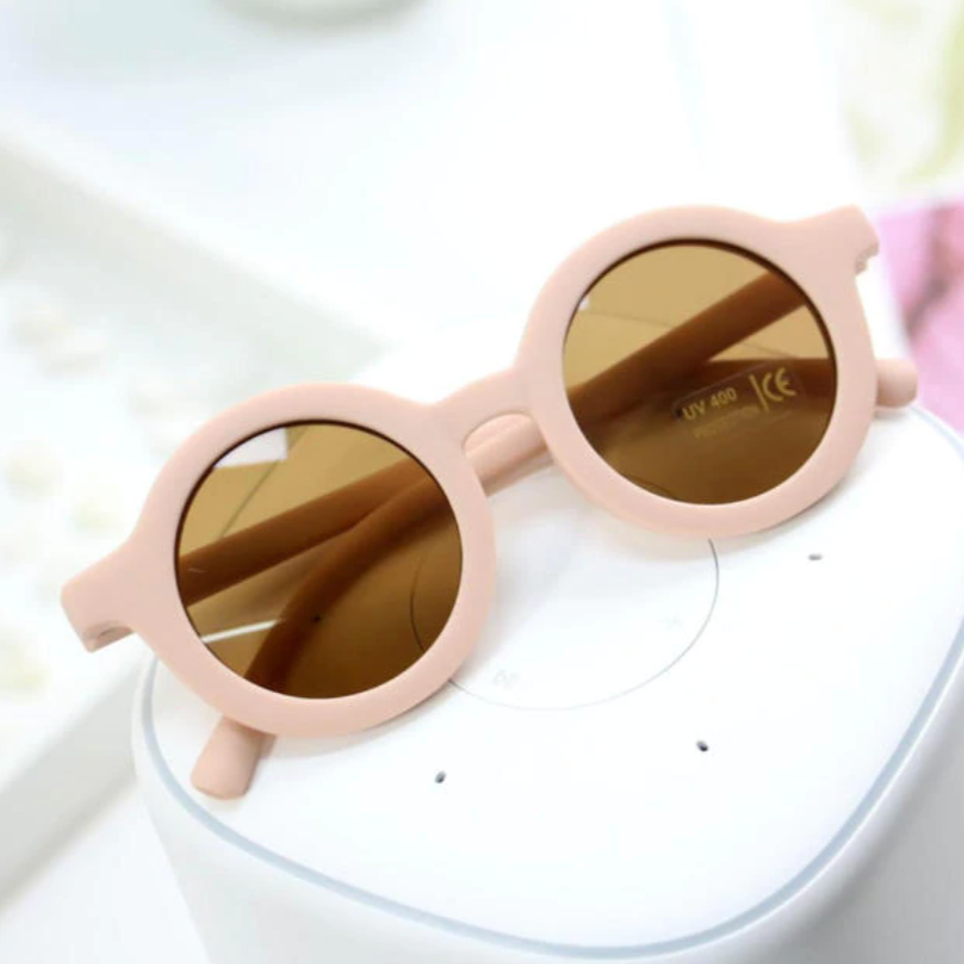 sustainable sunglasses in light pink