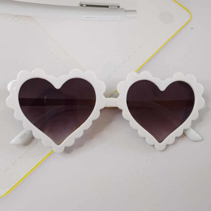 floral heart sunglasses in white