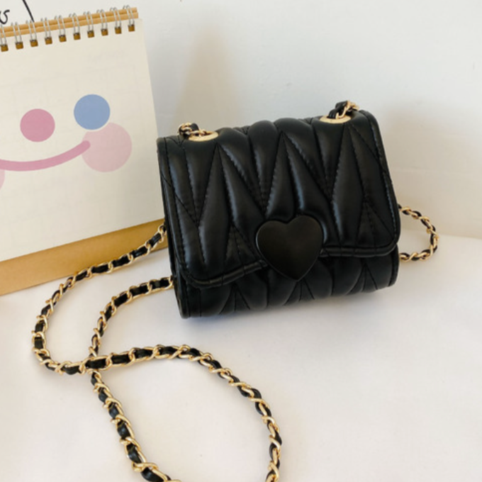 black heart mini purse