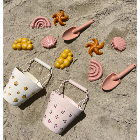 cherry beach toy set