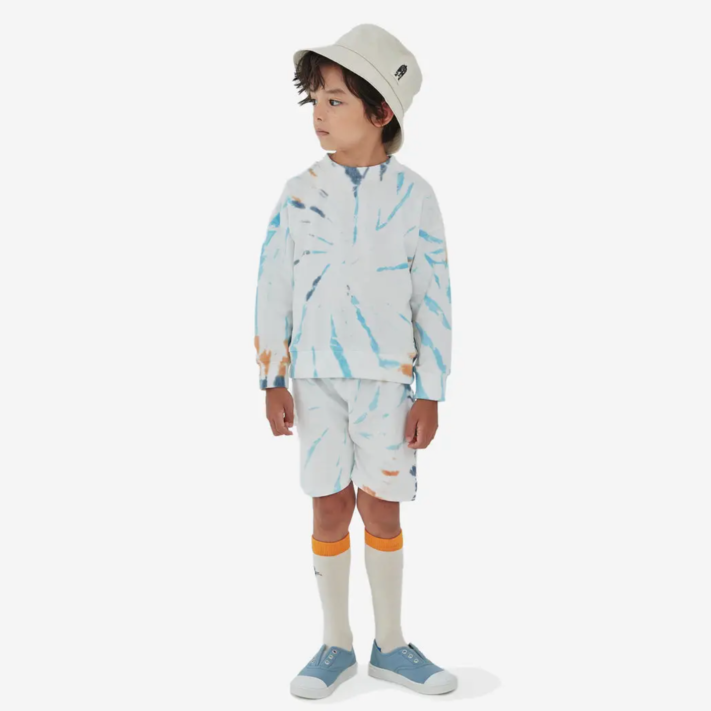 tie dye shorts in white