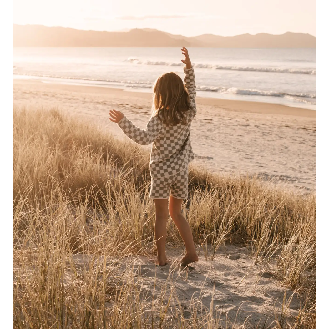 kanuka checkerboard knitted shorts