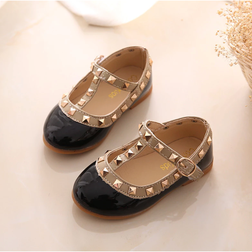 rockstud mary janes in black