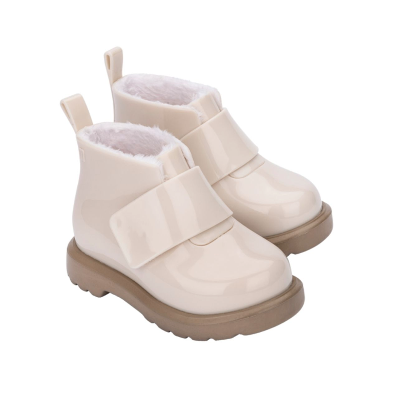 faux fur lined chelsea boot in cream
